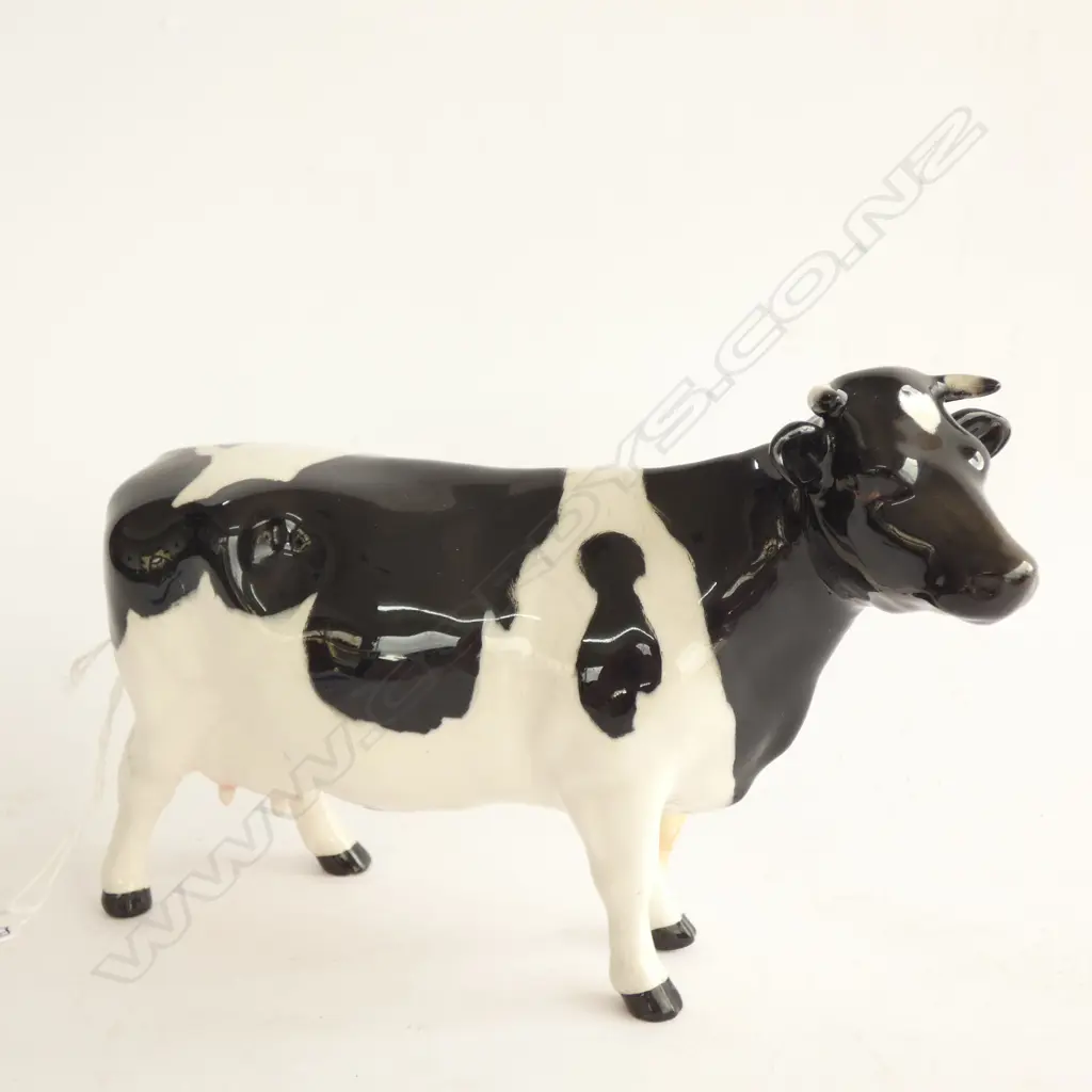 BESWICK FRIESAN COW CLAYBURY LEEGWATER 1362A Image 1++