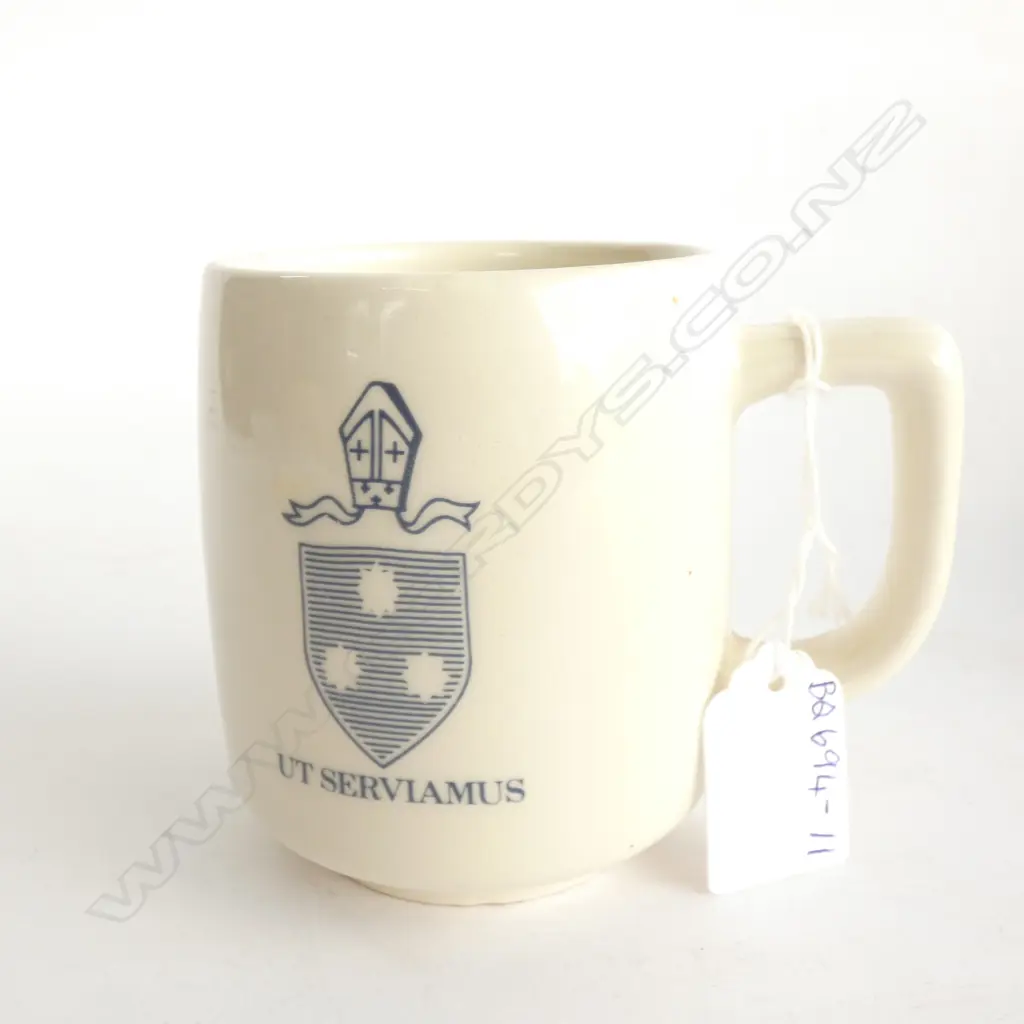 CROWN LYNN DIOCESAN SCHOOL FOR GIRLS 75TH ANNIVERSAY MUG 1978-79 Image 1++