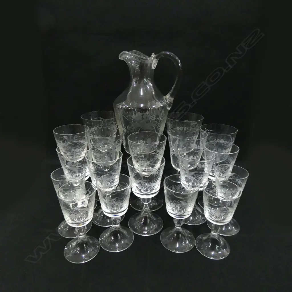 WINE EWER & 17 MATCHING GLASSES Image 1++