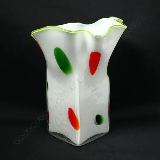 STUDIO GLASS HANKERCHIEF POLKA DOT VASE, H. 245MM