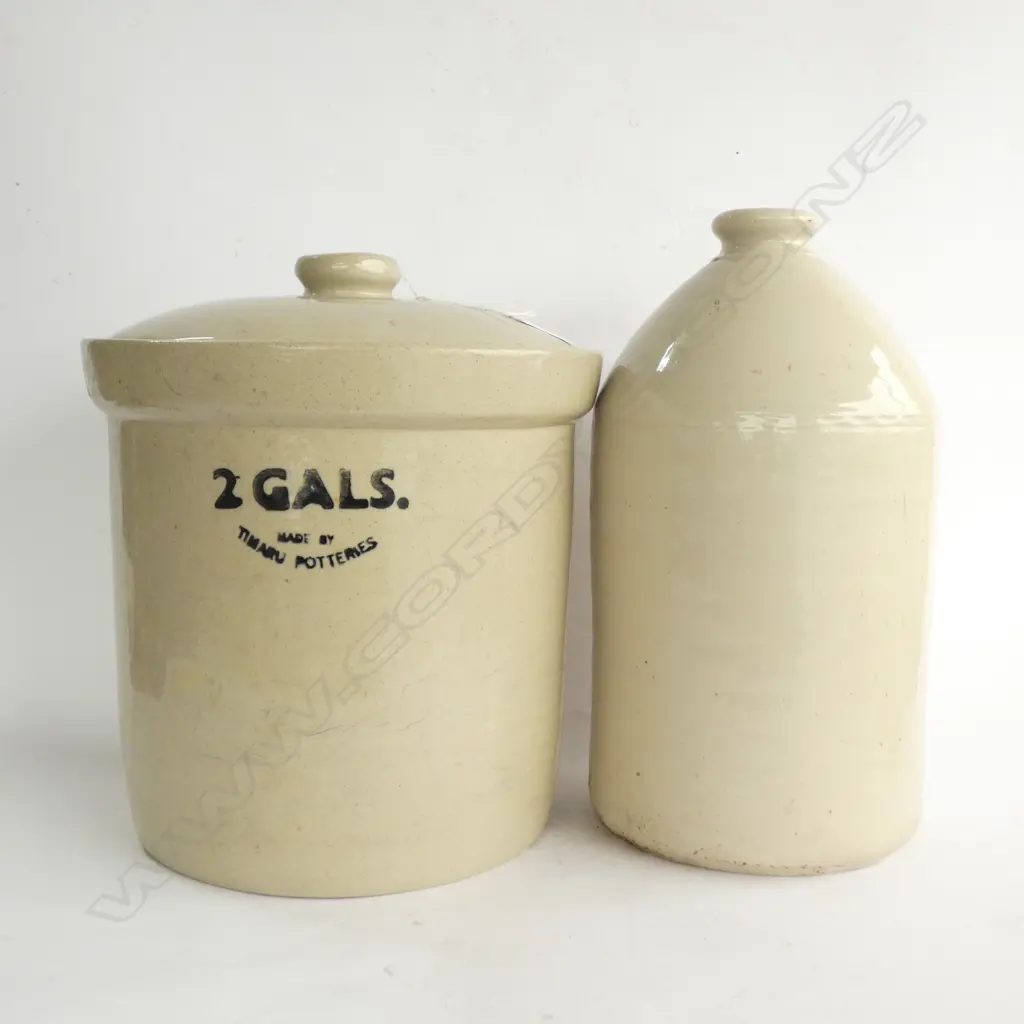 2 TIMARU POTTERIES STONEWARE CROCKS H. 320MM Image 1++