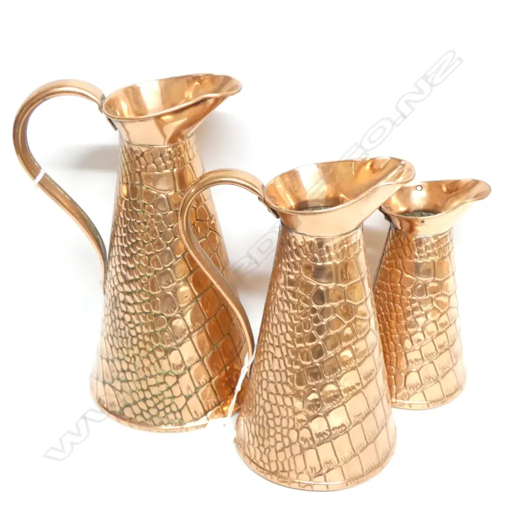 3 COPPER JUGS H. 270MM Image 1++