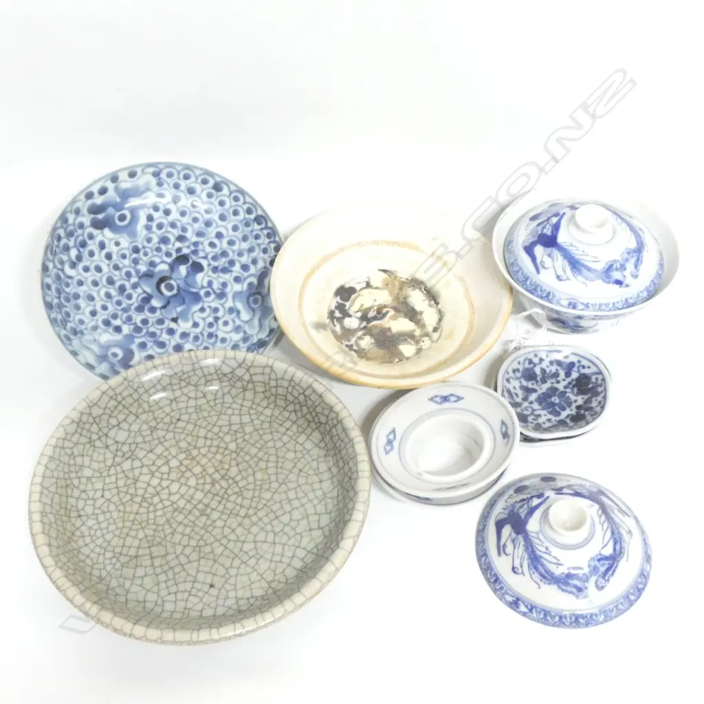 10 ORIENTAL CERAMIC DISHES, B/W ETC Image 1++