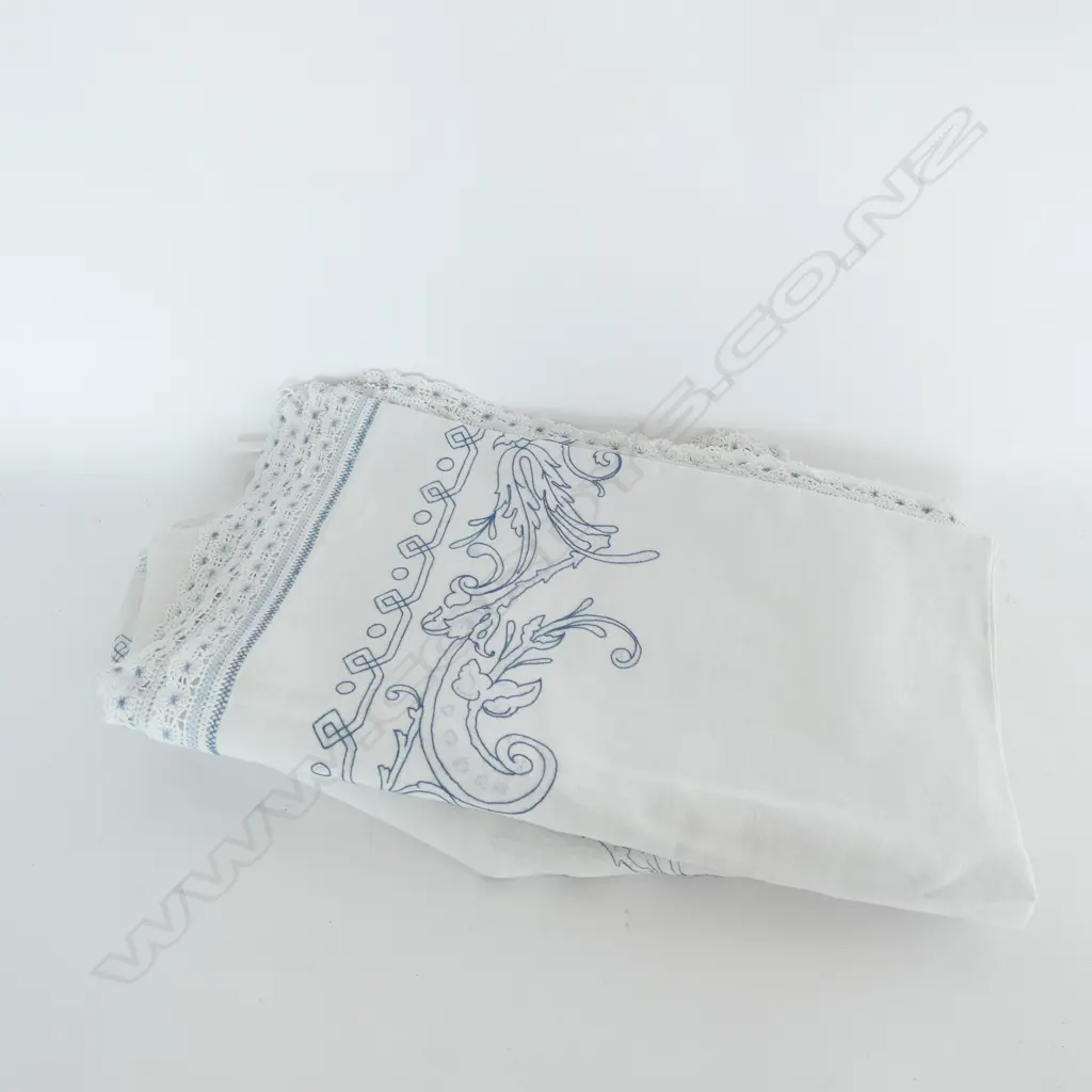 VERY LARGE GERMAN LINEN TABLE CLOTH Image 1++