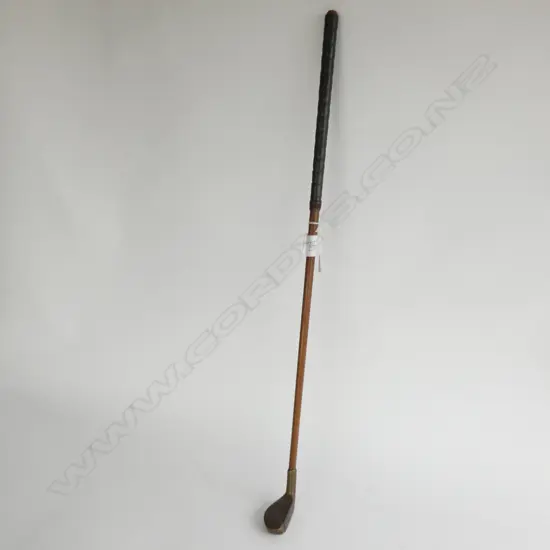 ANTIQUE HICKAY PUTTER - BRASS HEAD