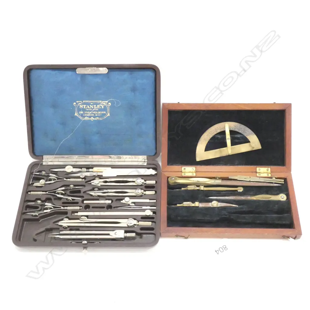 2 CASED DRAWING INSTRUMENT SETS Image 1++