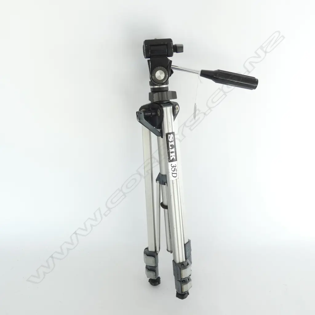 SLIK 35D CAMERA TRIPOD H. 610MM Image 1++