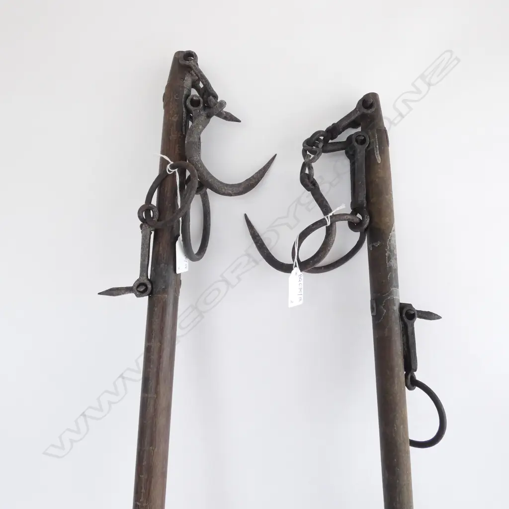 2 LONG WOOD & IRON HANGING RODS (FOR LANTERNS?) L. 1180MM Image 1++