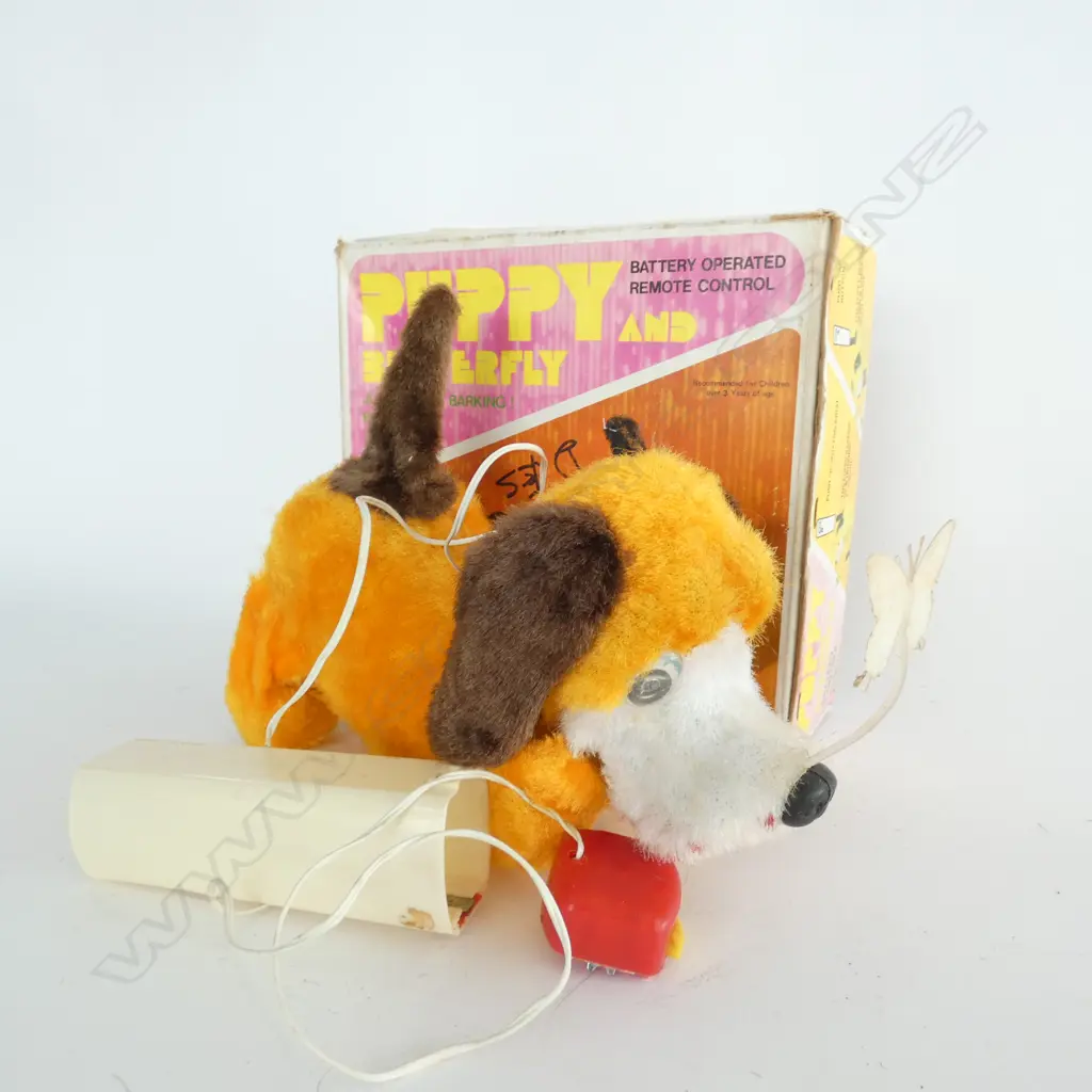 RETRO MECHANICAL PUPPY TOY Image 1++