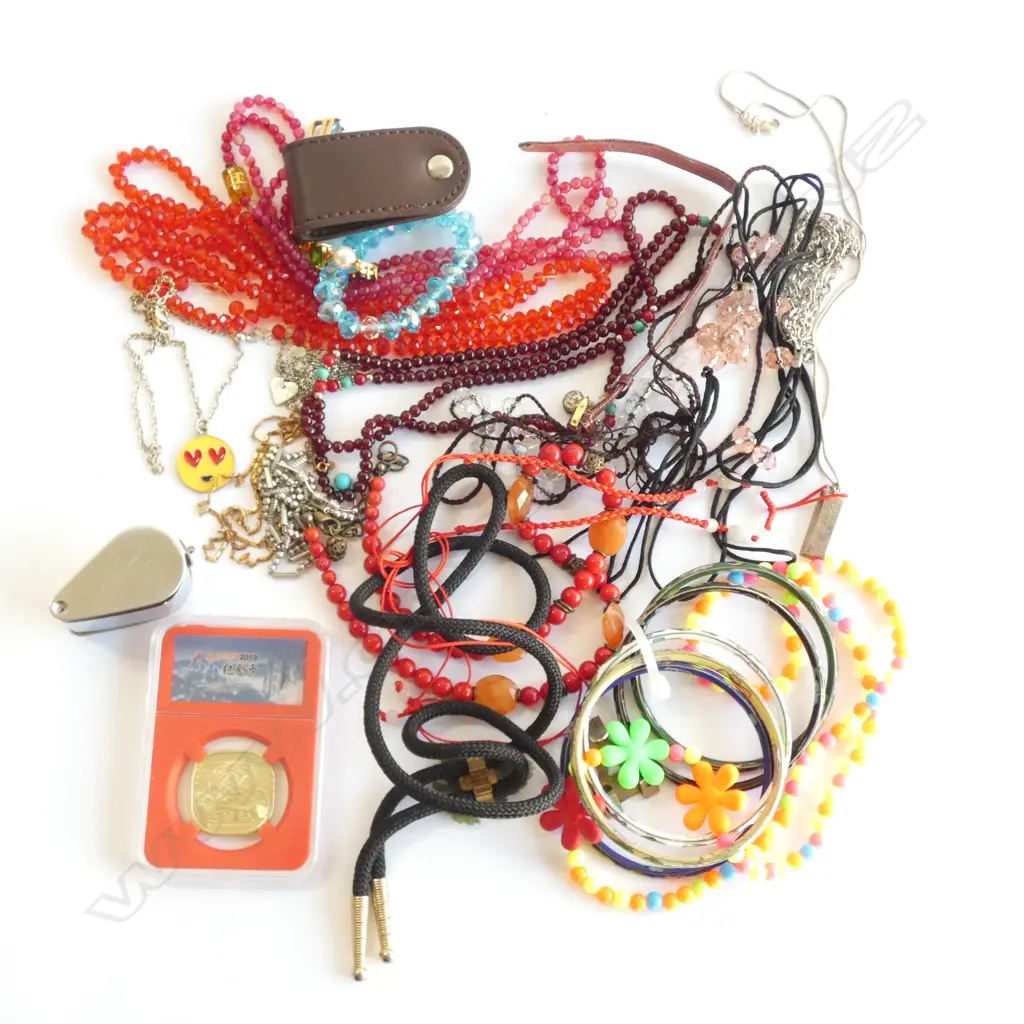 BAG ASSORTED COSTUME JEWELLERY INCL STG SILVER INGOT NECKLACE Image 1++