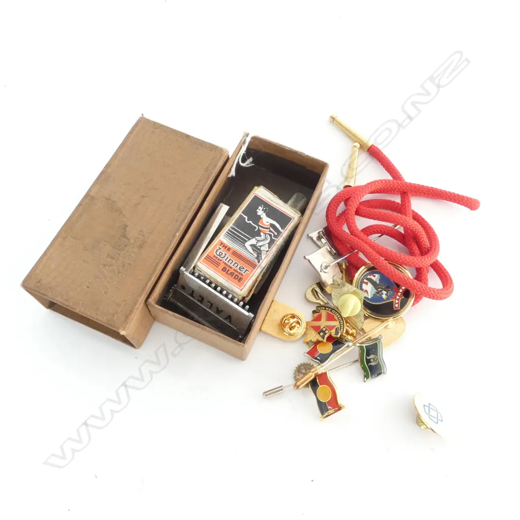 SM BAG ASST ENAMEL STICK PINS & BADGES + OLD BOXED RAZOR WITH PKT'S UNOPENED BLADES. . Image 1++