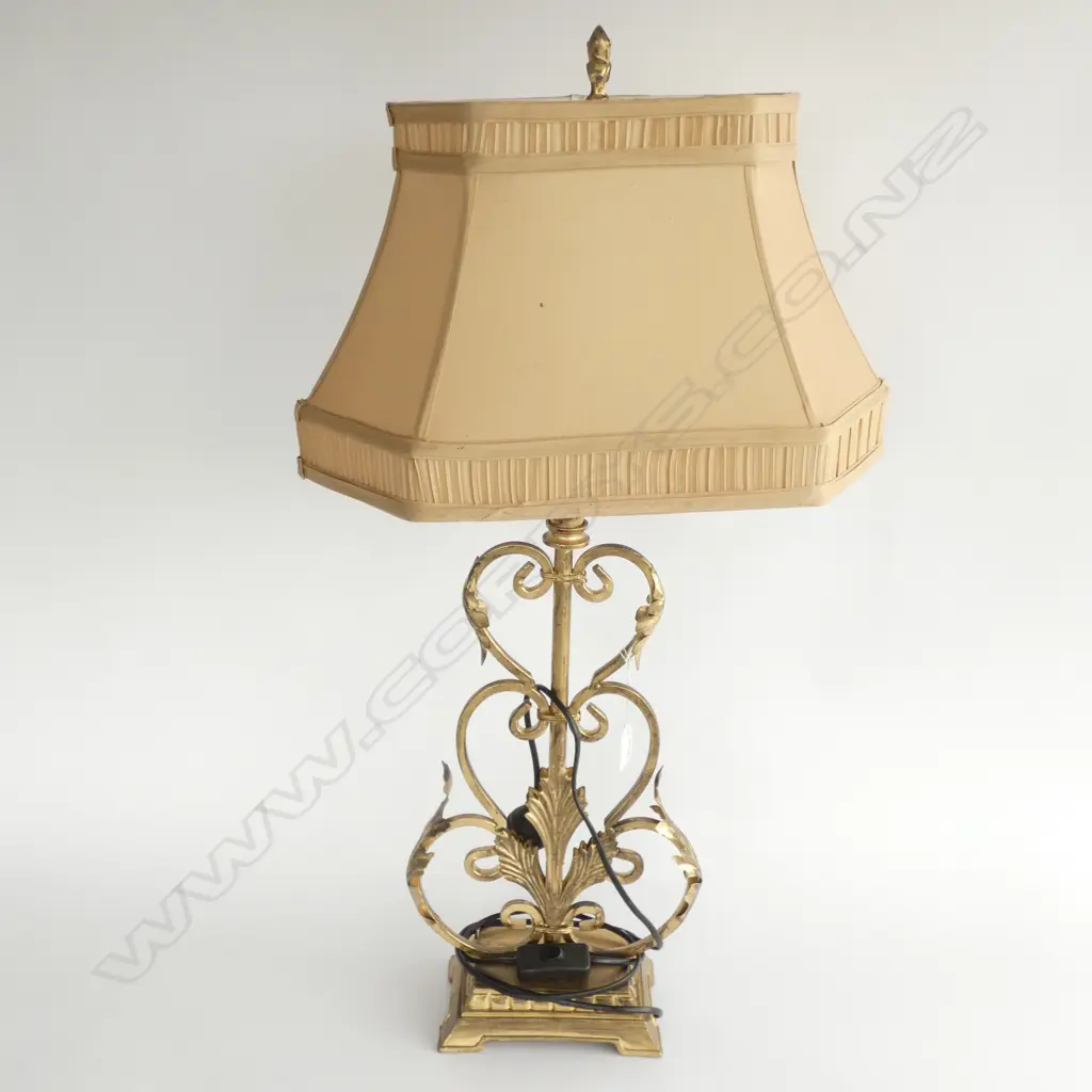 ORNATE GOLD PAINTED TABLE LAMP H 780 MM Image 1++