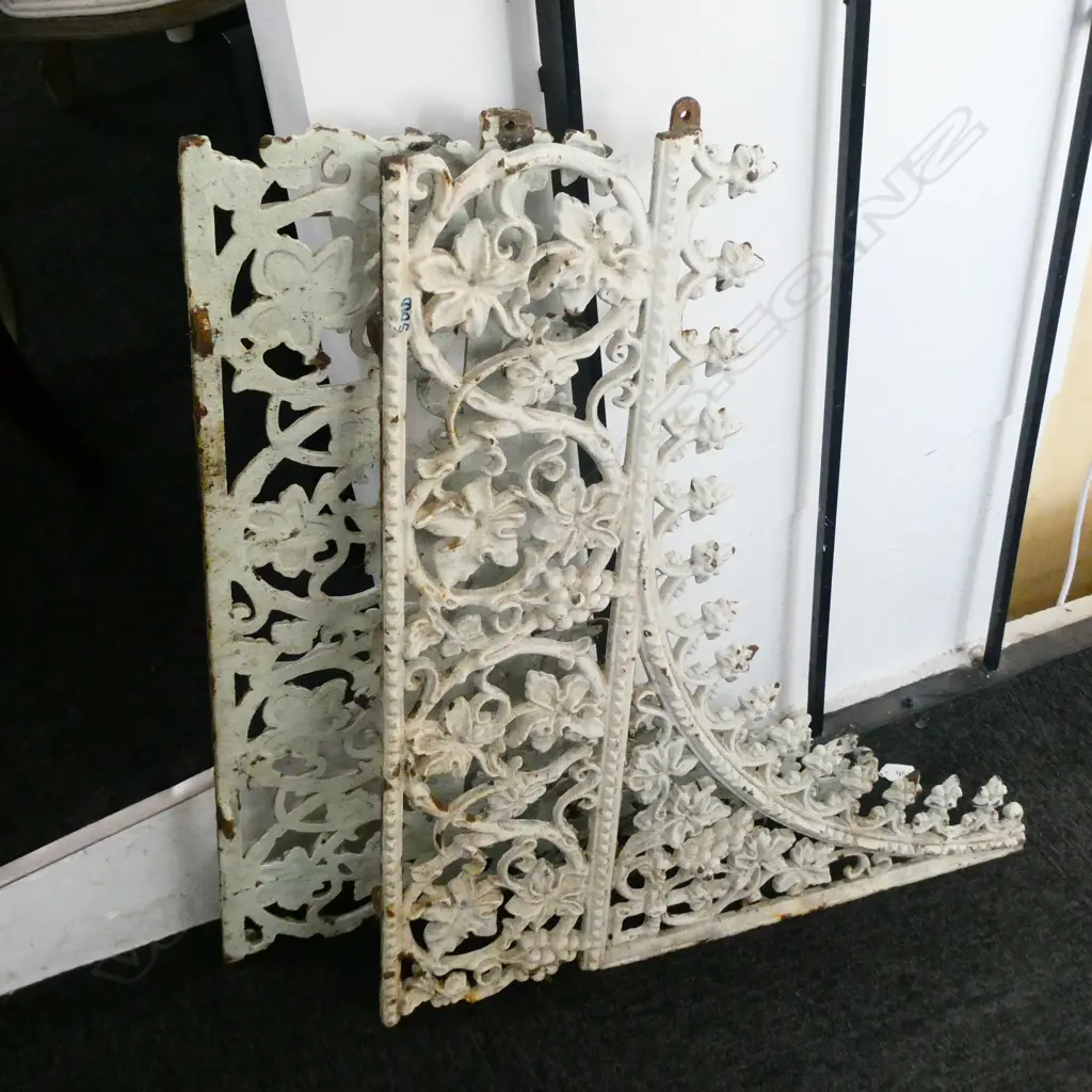 2 PCE CAST IRON ARCH EX DUNEDIN W. 1535MM Image 1++