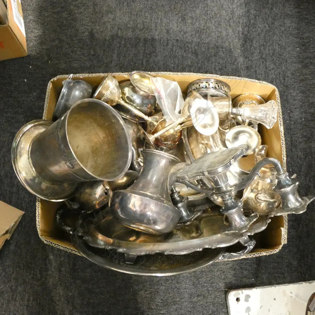 BOX LOT ASST. SILVER PLATE  Image 1++