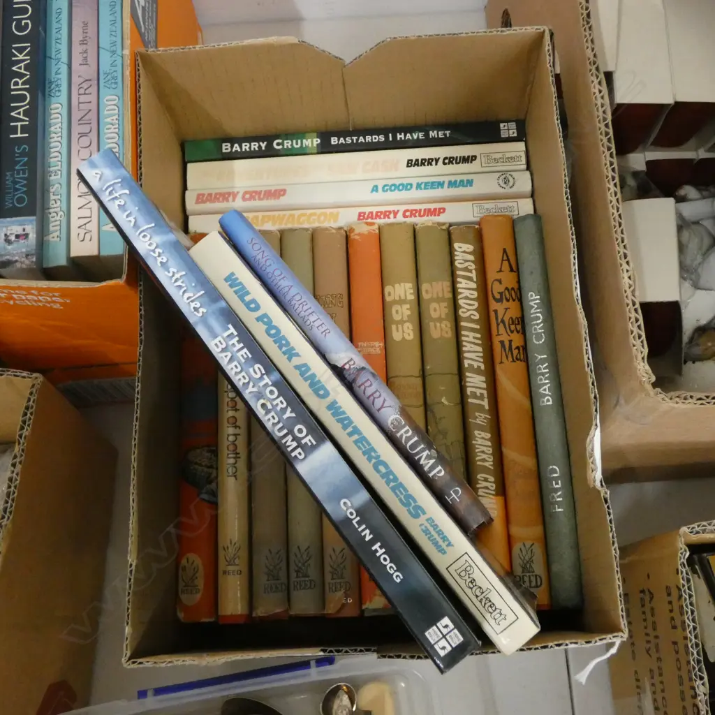 BOX LOT BARRY CRUMP NOVELS  Image 1++
