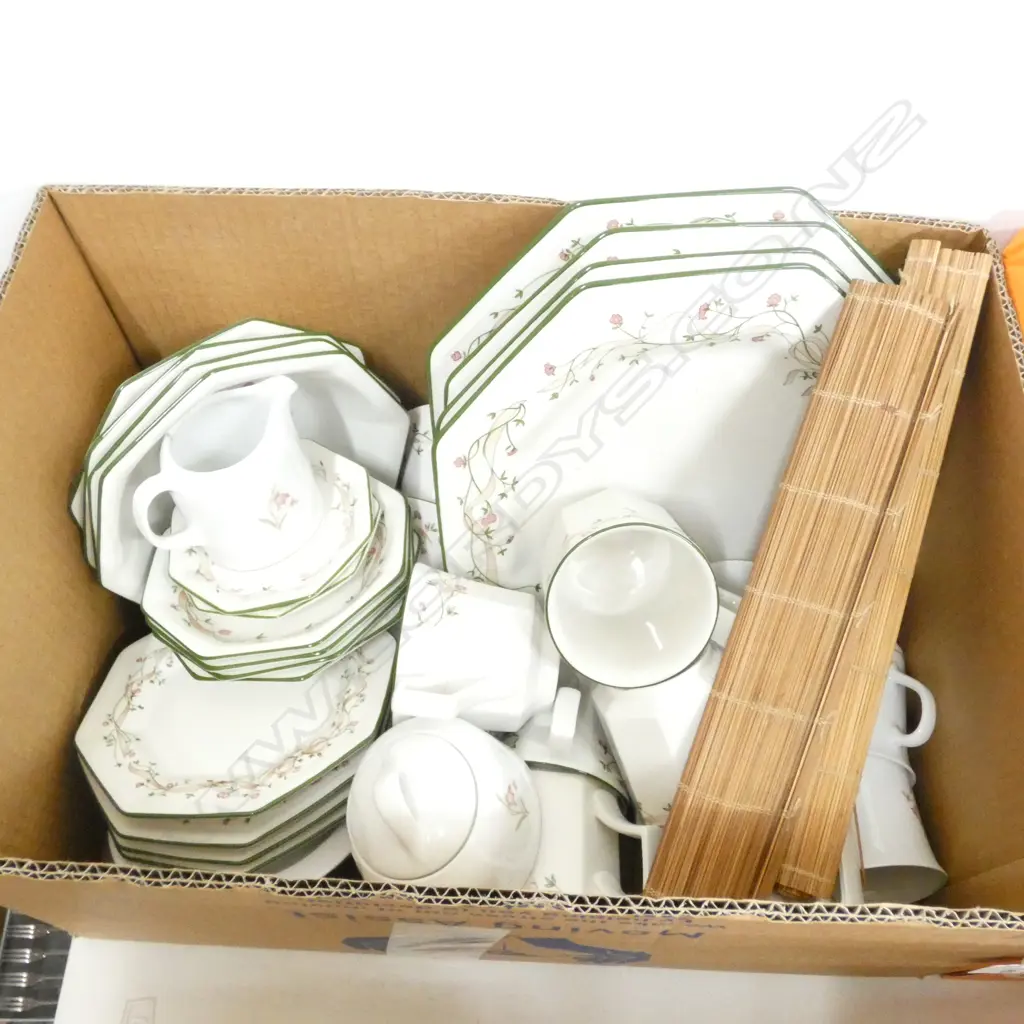 BOX LOT ASST. DINNERWARE Image 1++