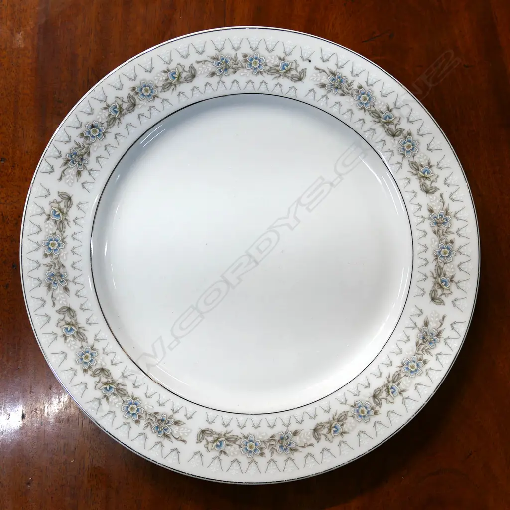 ASSORTED JAPANESE 'GLORY' CHINA DINNER SET PIECES Image 1++