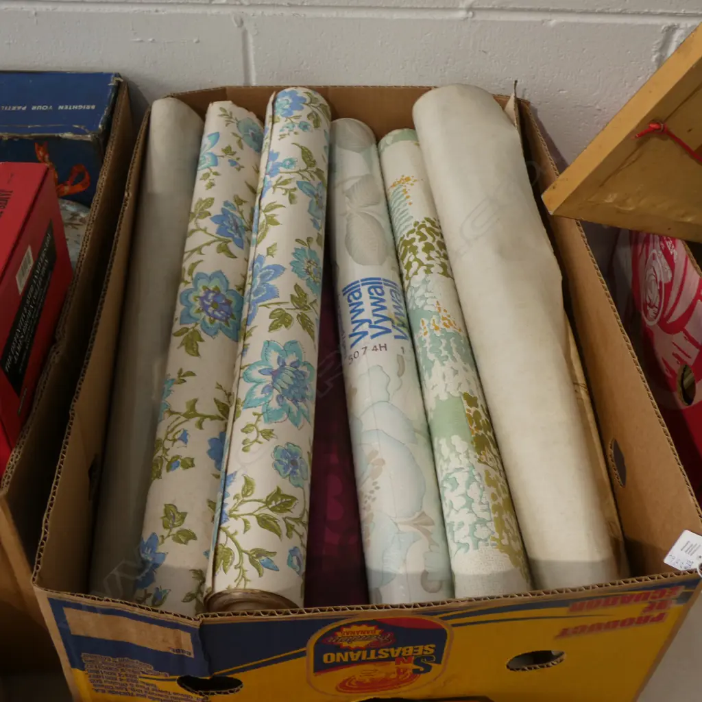 BOX LOT ASST. VINTAGE WALLPAPER ROLLS  Image 1++