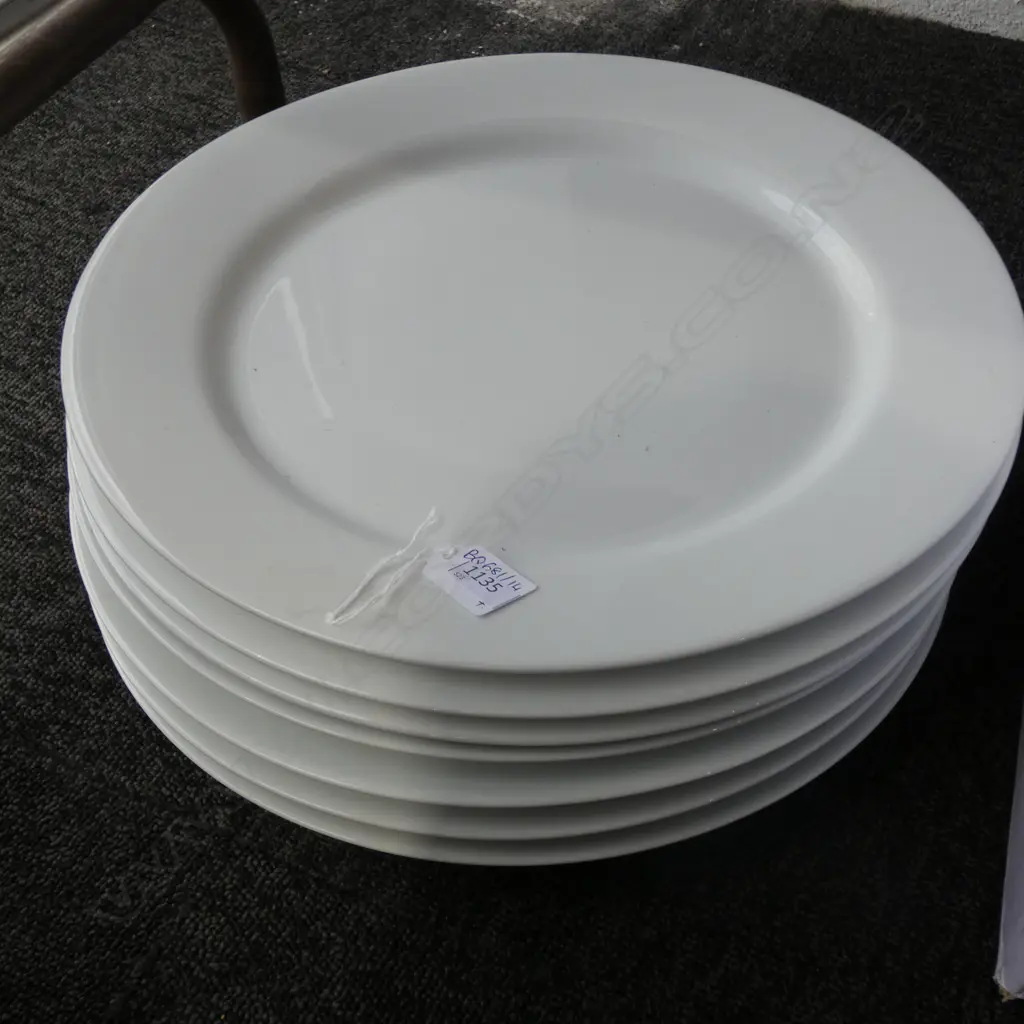 7 LARGE SERVING PLATES 355MM DIA  Image 1++