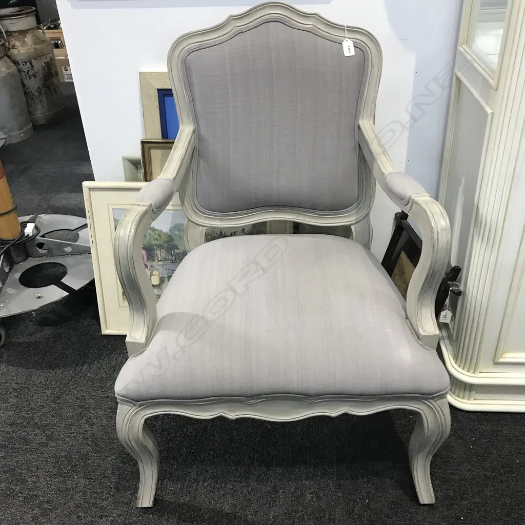 HAMPTON STYLE GREY MATERIAL COVERED CHAIR, 620 X 530 X 880MM Image 1++