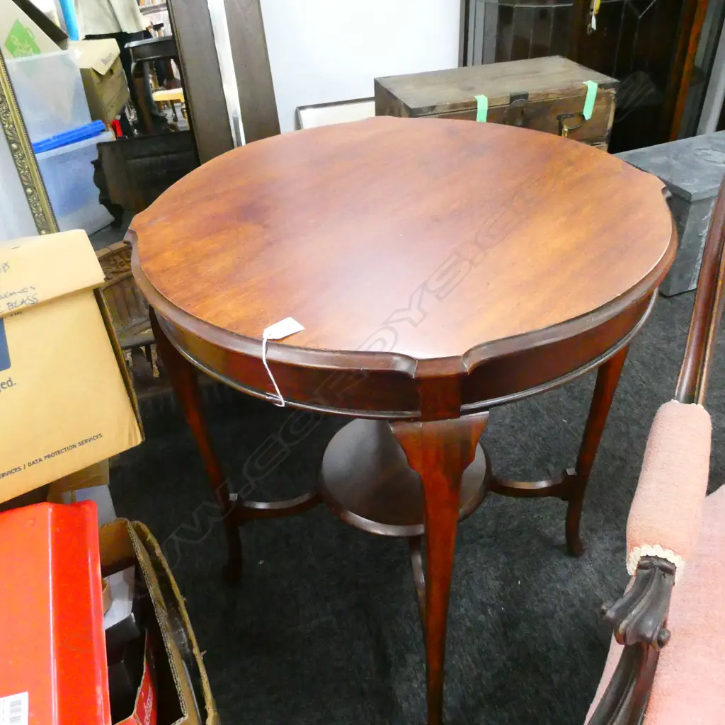 EDWARDIAN ANTIQUE OAK TABLE D.660mm H725mm Image 1++