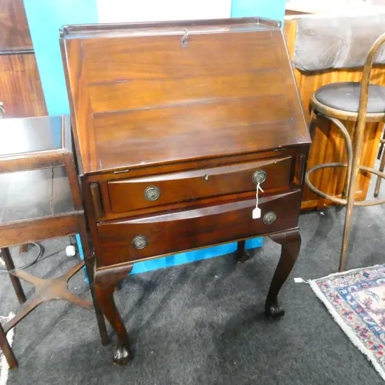 DROPFRONT WRITING BUREAU