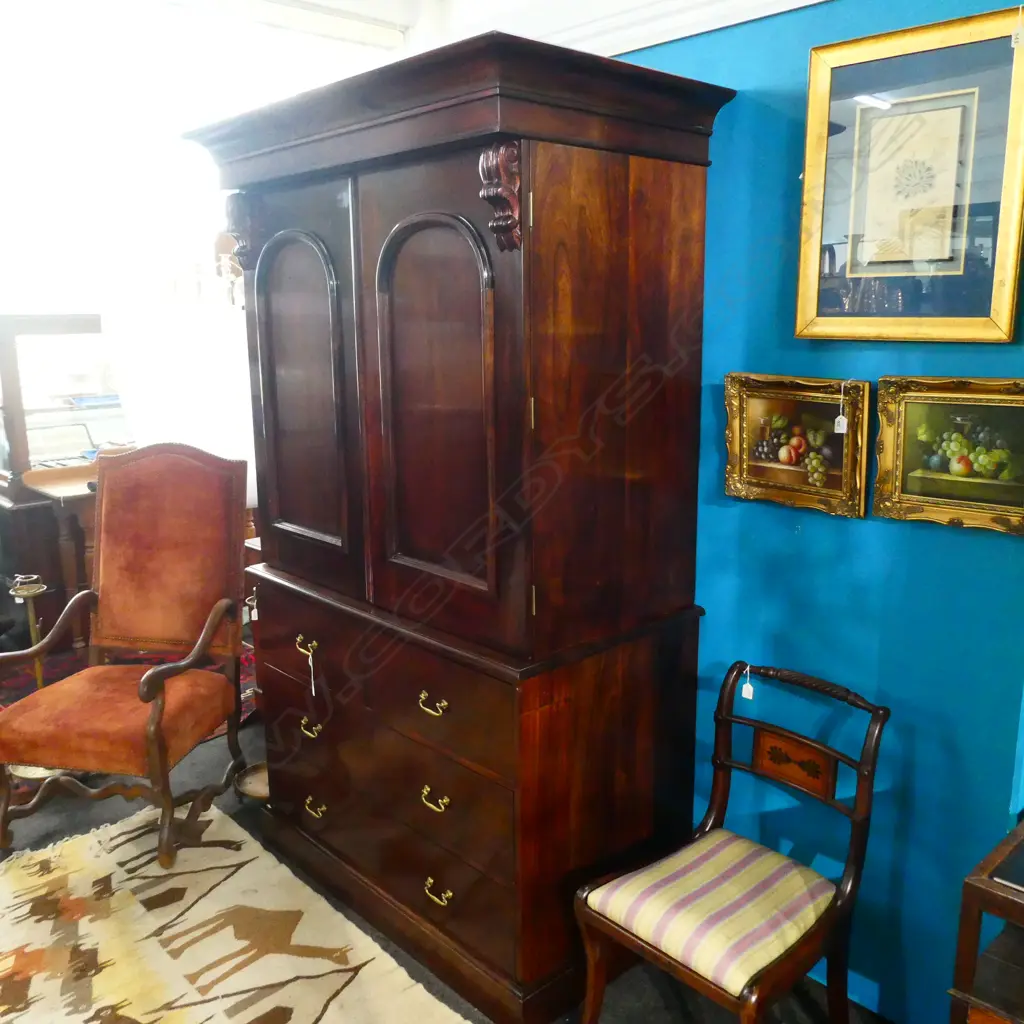 REPRODUCTION MAHOGANY LINEN PRESS Image 1++