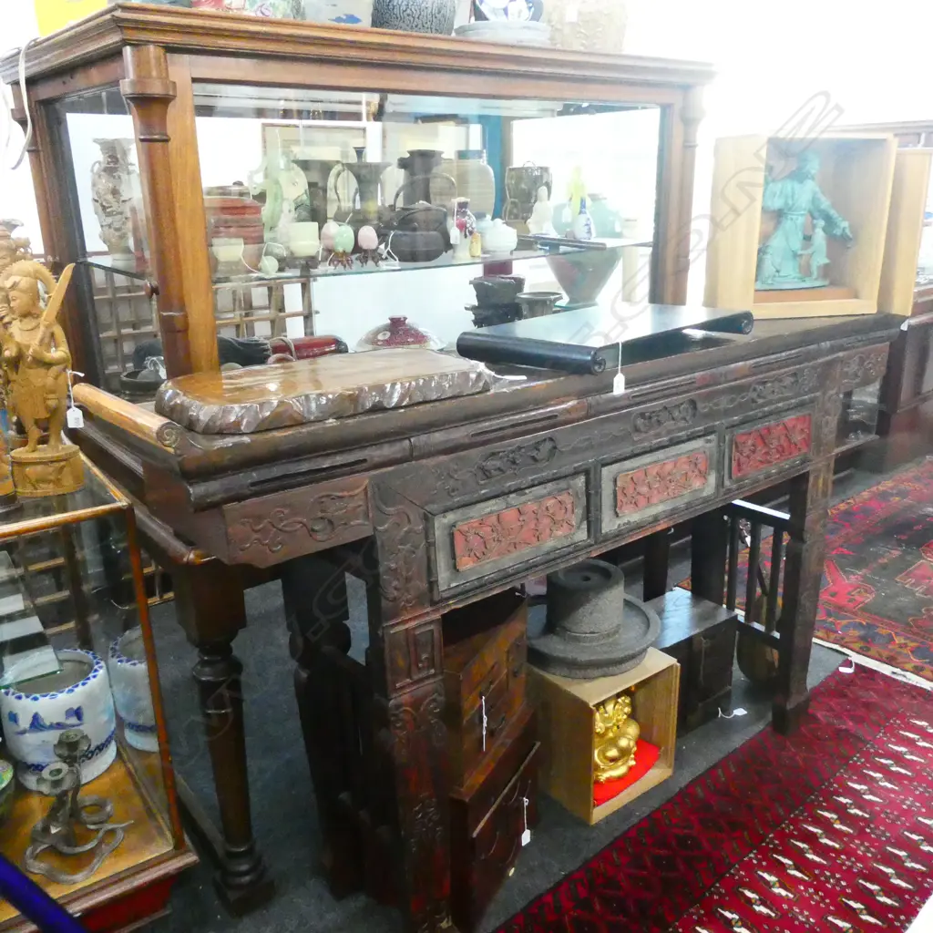OLD CHINESE ALTAR TABLE RED & BLACK PART LACQUER Image 1++