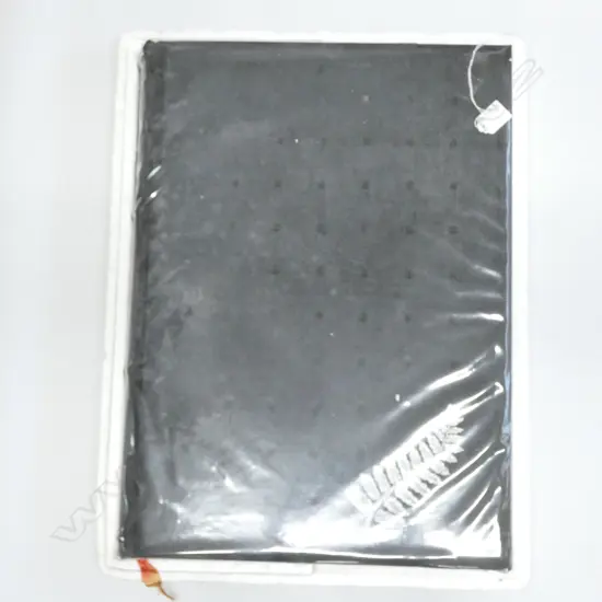 BOOK 'MEN IN BLACK LT.ED. 514/1200. DELUXE BOXED ED.