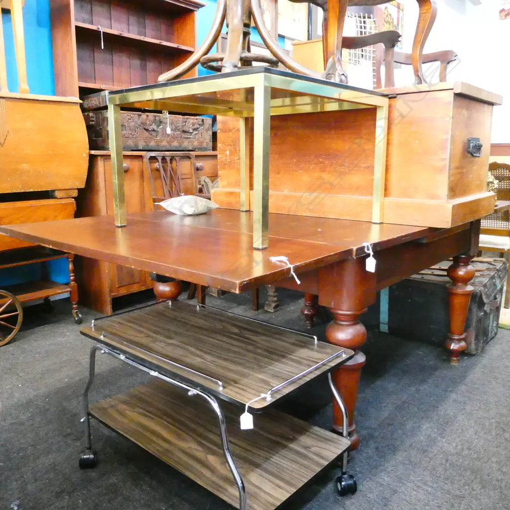 ANTIQUE KAURI EXTENSION TABLE ON CASTORS + 2 LEAVES   Image 1++