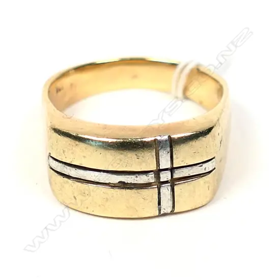 UNIQUE 9ct GOLD & SILVER CROSS RING, CHRISTCHURCH JEWELLERY (STAMPED DF) c.1985. 12.4gm 