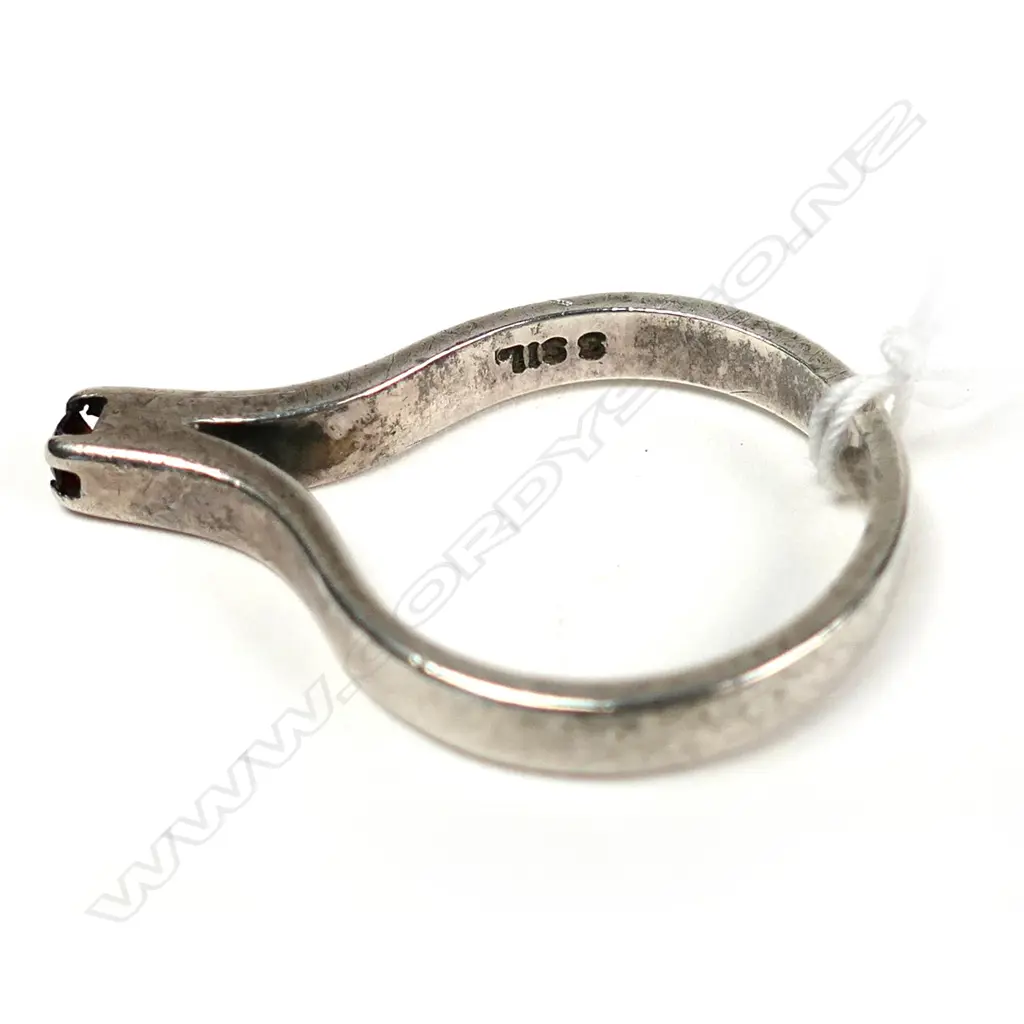 SILVER MODERNIST RING set w SMALL ALMANDINE GARNET  Image 1++