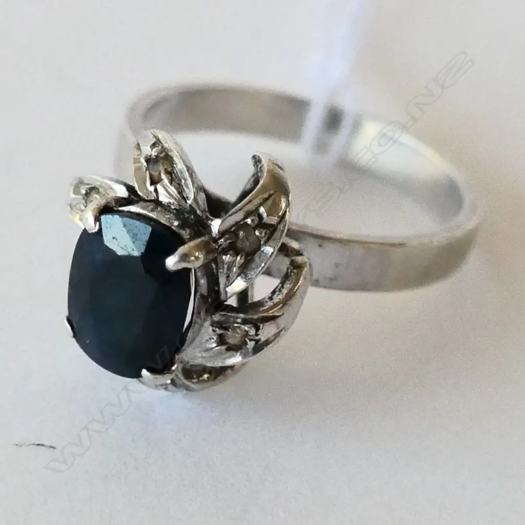 9CT W/GOLD SAPPHIRE & DIAMOND RING (one diamond missing) Image 1++
