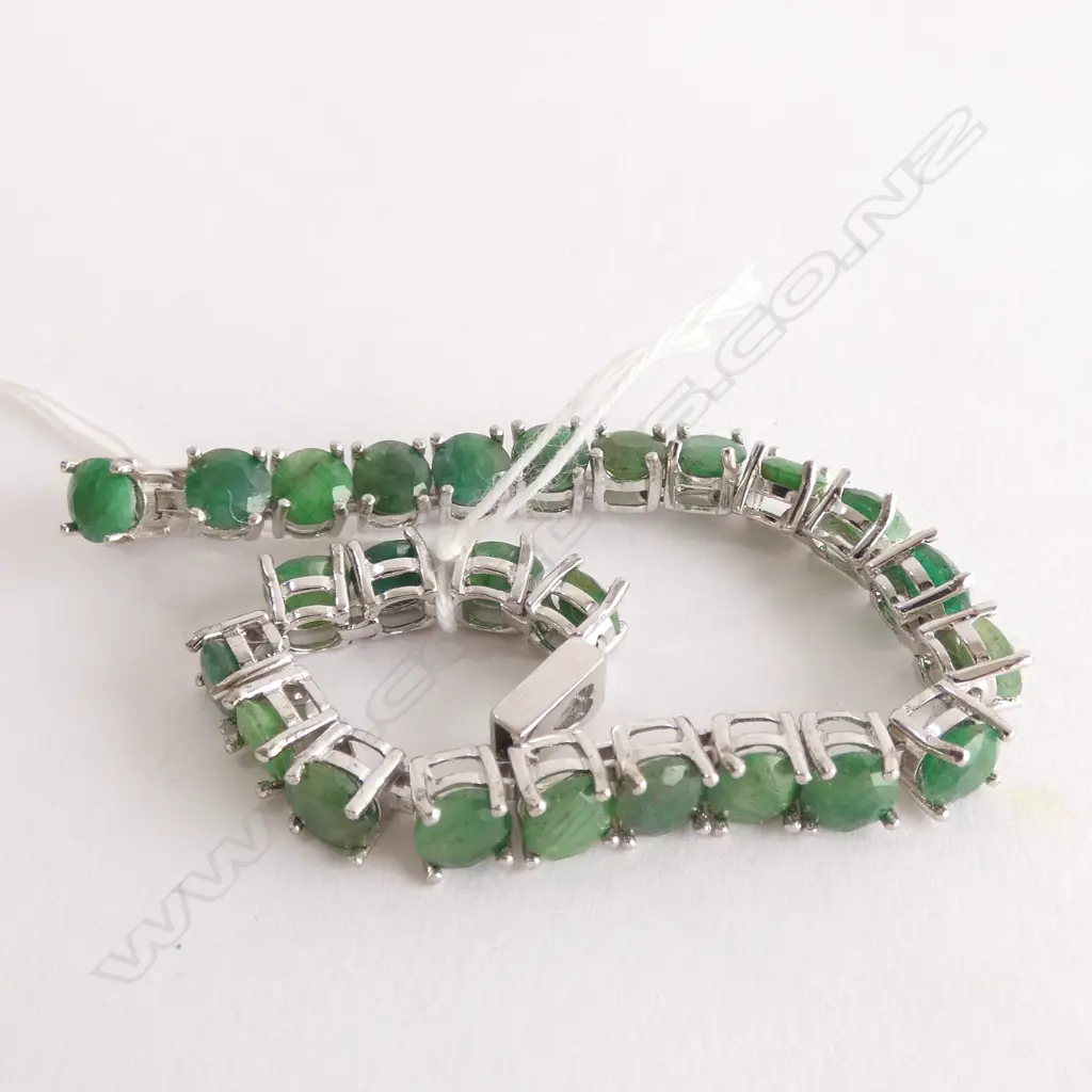 SILVER AND EMERALD BRACELET (VERY LOW GRADE EMERALDS) Image 1++