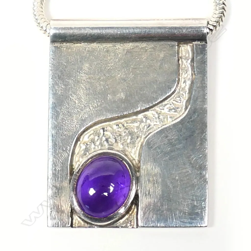 SILVER MODERNIST PENDANT w CABOCHON AMETHYST, by JENS HANSEN for exhibition at Watson's Jewellers ChCh. c.1980s.  Image 1++