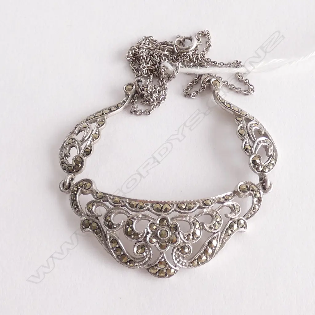 SILVER NECKLACE WITH MARCASITE PENDANT Image 1++
