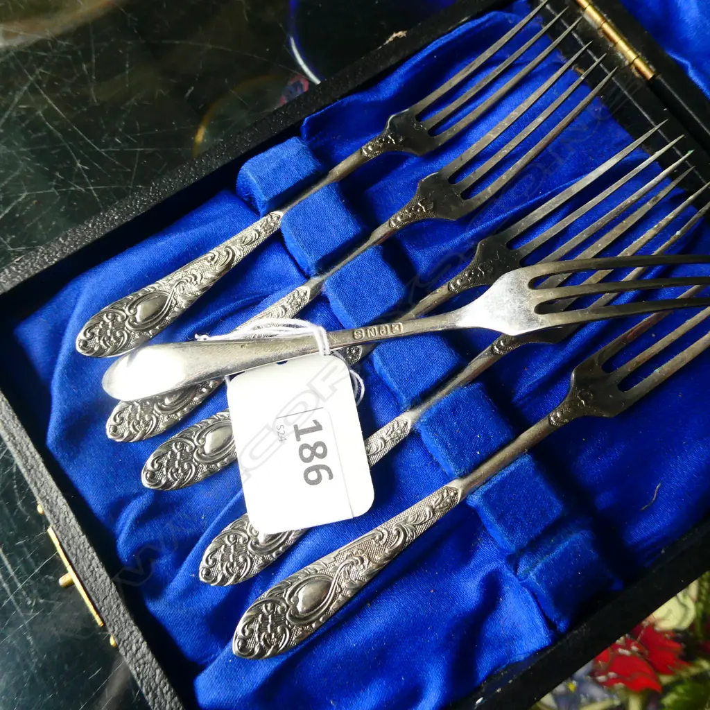SET OF SIX ANTIQUE SILVER PLATE DESSERT FORKS, BOXED Image 1++