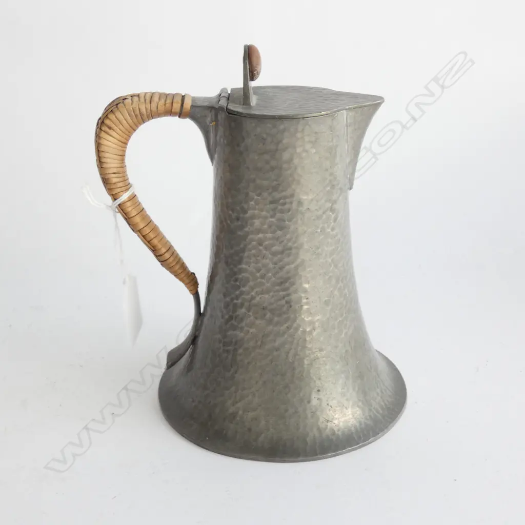 ARCHIBALD KNOX ATTRIBUTED  TUDRIC HOT WATER JUG H. Image 1++