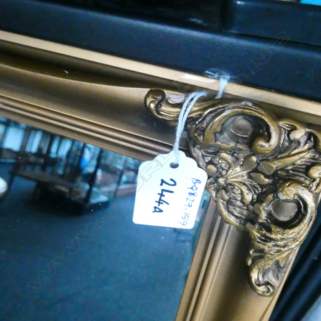 GILT FRAMED MIRROR 620X420 Image 1++