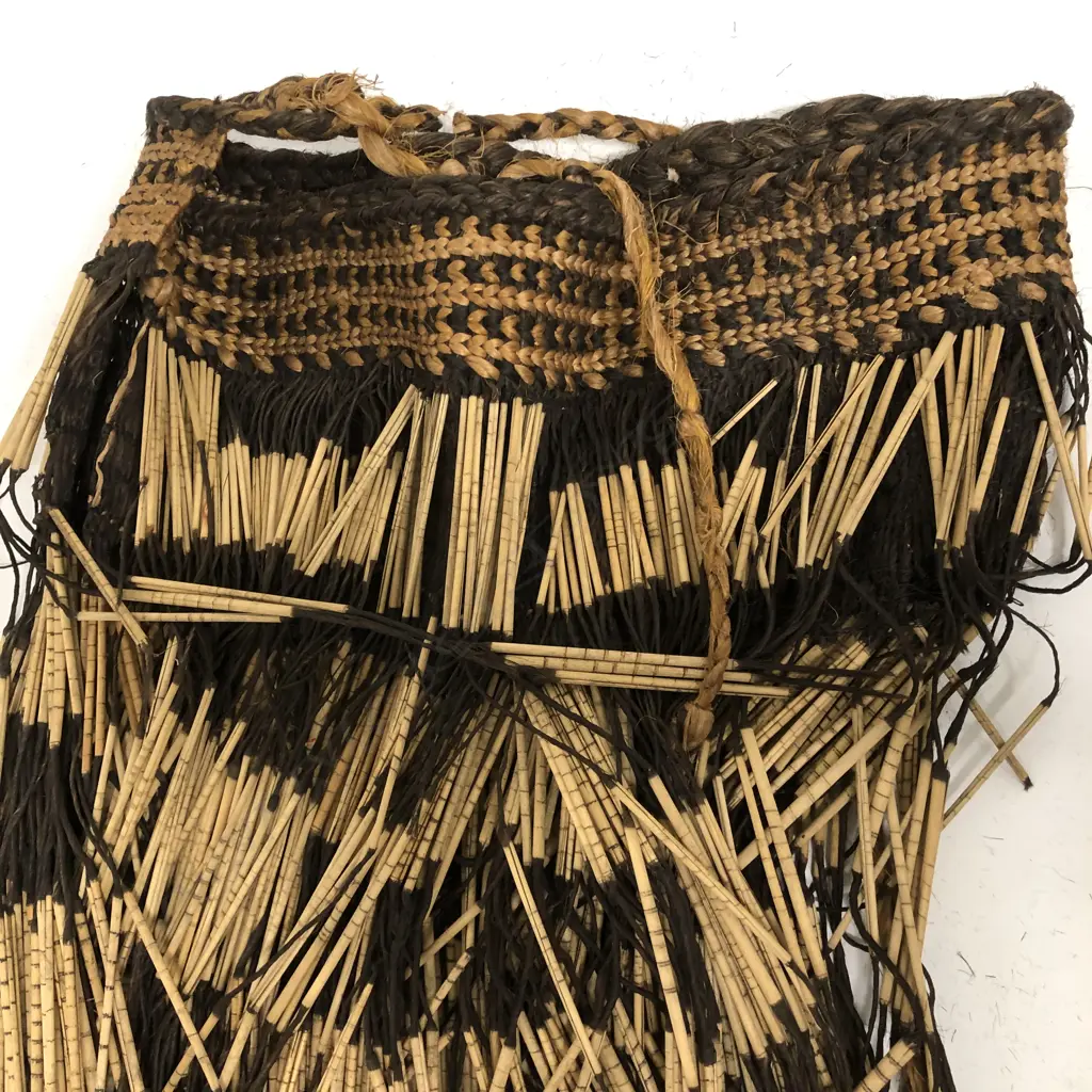 OLD MAORI FLAX PIUPIU WOVEN WAISTBAND Image 1++
