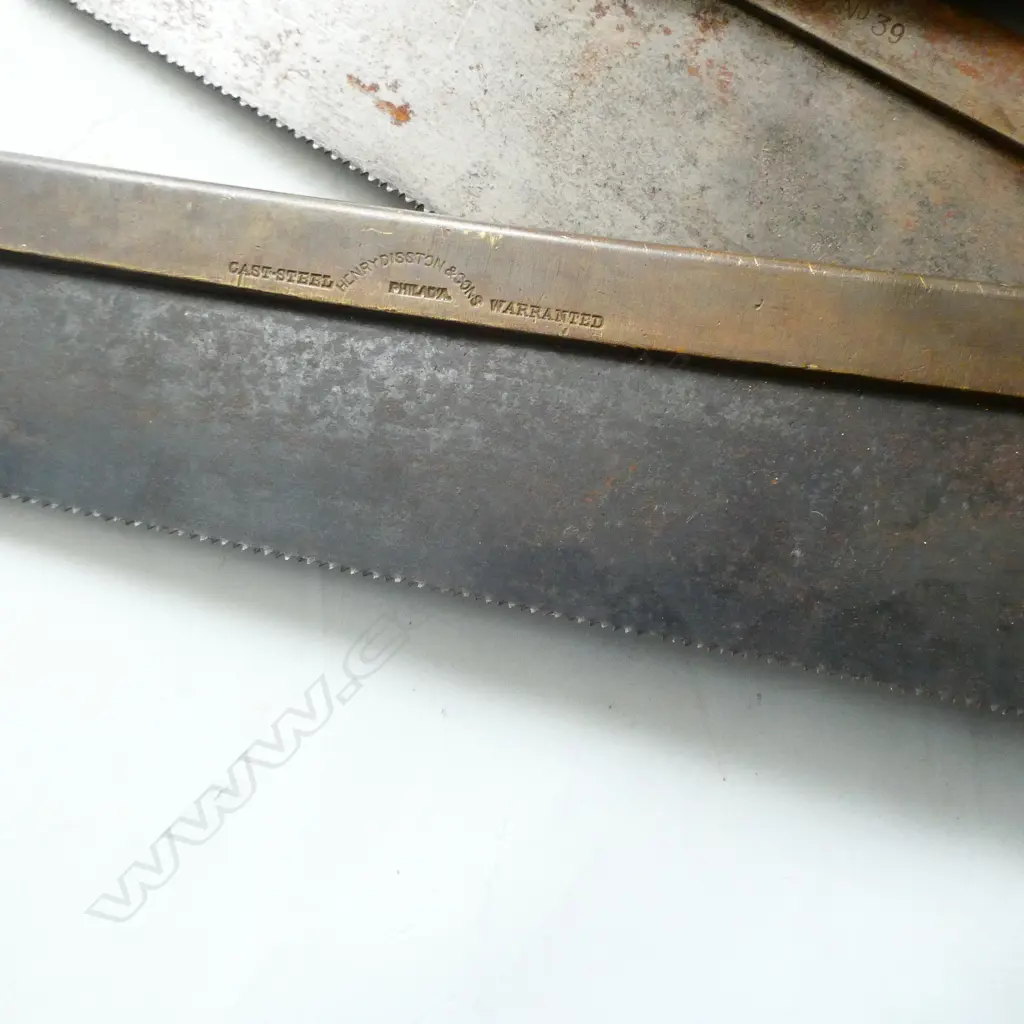 4 VINTAGE MITRE SAWS 2 BRASS BACKED 2 STEEL Image 1++