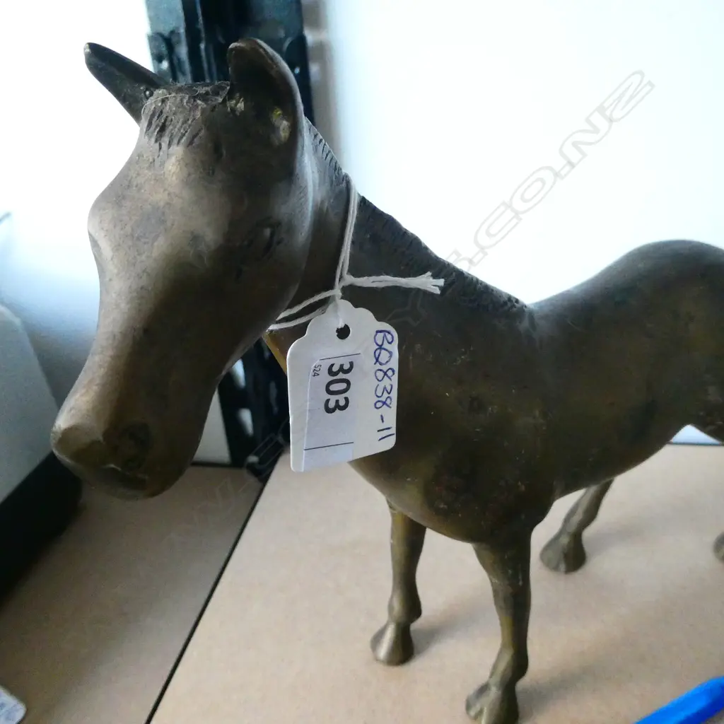 HEAVY BRONZE HORSE FIGURE - L. 255MM H.210MM Image 1++