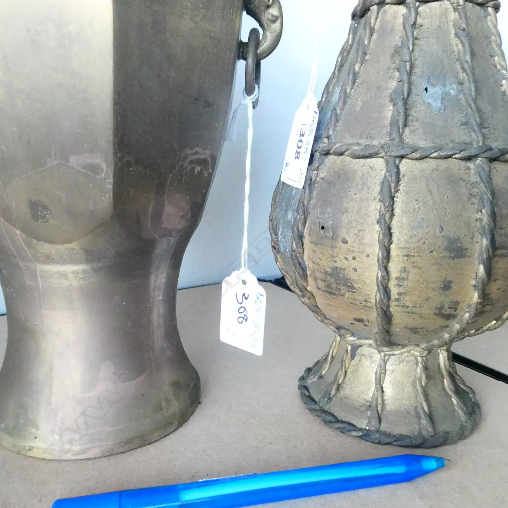 PR BRONZE ORIENTAL VASES H. 275 & 280MM Image 1++