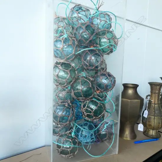 25 SMALL GLASS FISHING FLOATS WITH NETTING