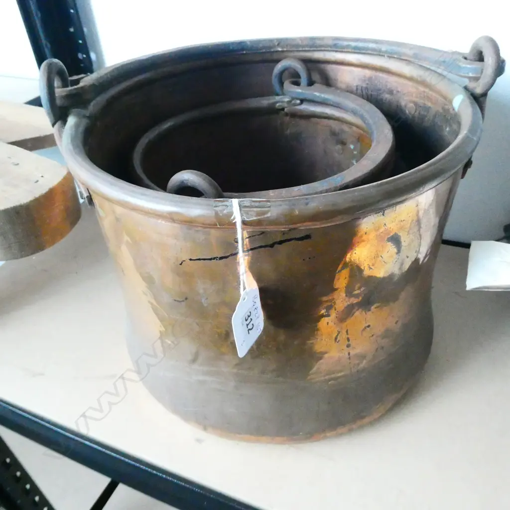 2 OLD COPPER POTS IRON SWING HANDLES Image 1++