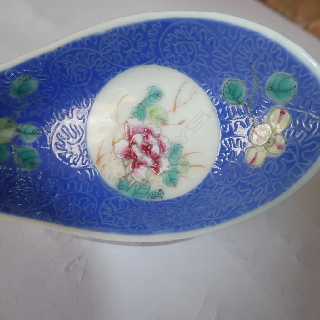 4 ORIENTAL PCES; QIANLONG STYLE SPOON, GUANGXU PLATE, B/W JAR, GREEN VASE Image 1++