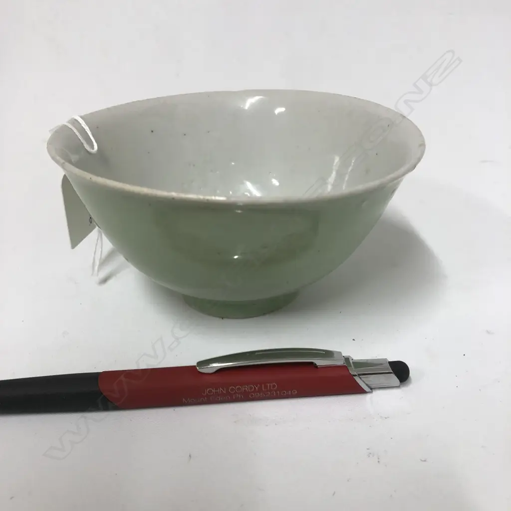 OLD CHINESE PORCELAIN BOWL CELADON GREEN EXTERIOR Image 1++