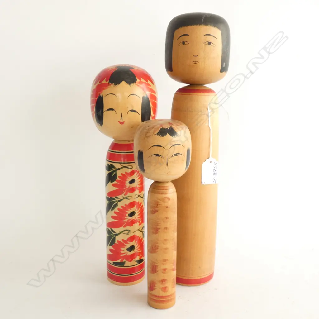 3 VINTAGE JAPANESE KOKESHI DOLLS TALLEST 370mm Image 1++