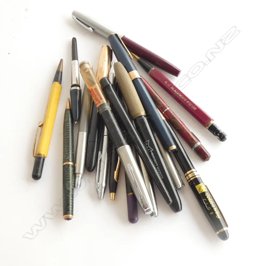 BAG ASST OLD PENS ETC. Image 1++