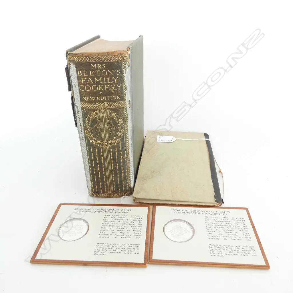 BOOK OF DRAMATIC WORKS R. B. SHERIDAN LONDON 1797 + MRS BEETONS FAMILY COOKERY 1914 + 1974 TOKENS  Image 1++